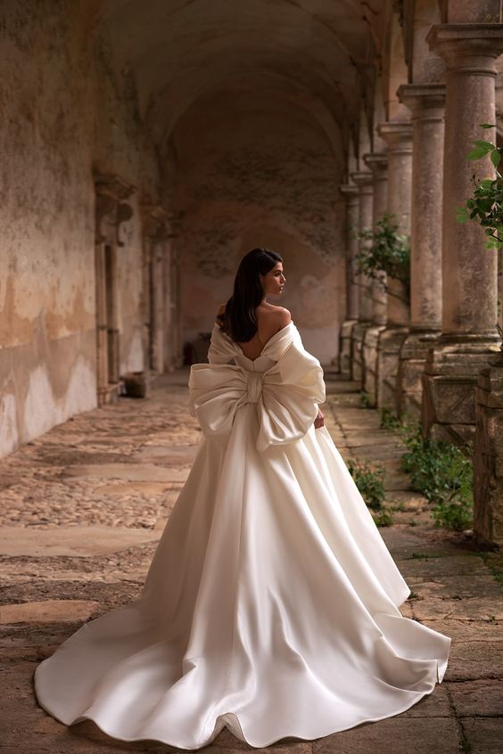 Wedding gown with a bow